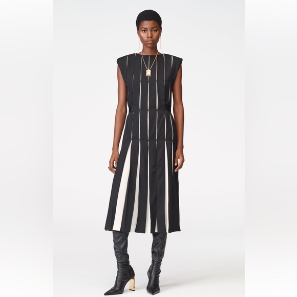 ZARA WOOL BLEND BOX PLEAT DRESS LIMITED EDITION - Picture 2 of 5
